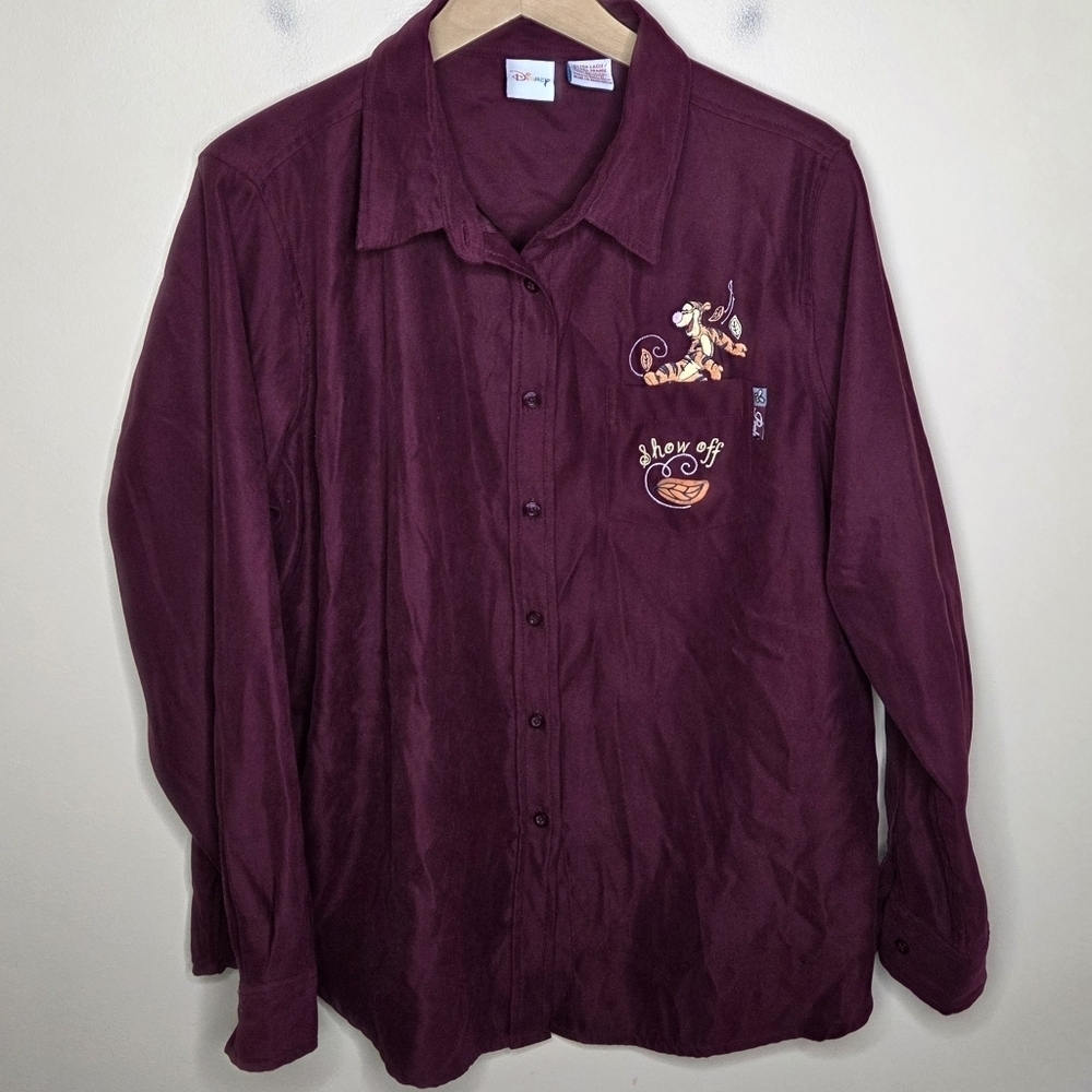 Disney Maroon Tigger Fall Leaves Show Off Button Up Shirt Sueded Feel Size XL